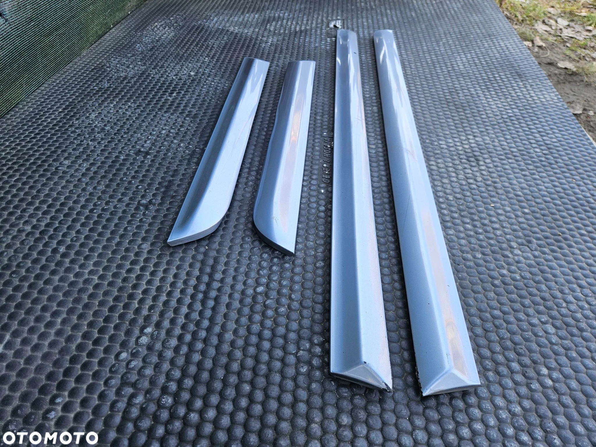 Listwa Listwy Drzwi S-Line Dolne Srebrne Komplet Audi A4 B6 B7 Oryginalne - 2