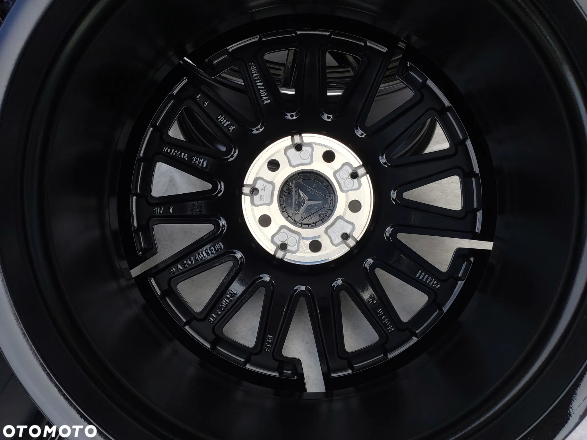 NOWE ORYGINALNE FELGI MERCEDES GLB GLK V KLASA CLA 20'' AMG - 10