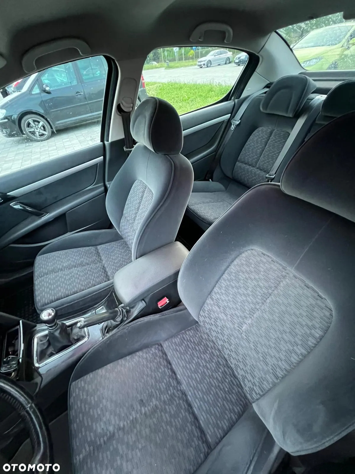 Peugeot 407 2.0 HDi Premium Navtech - 8