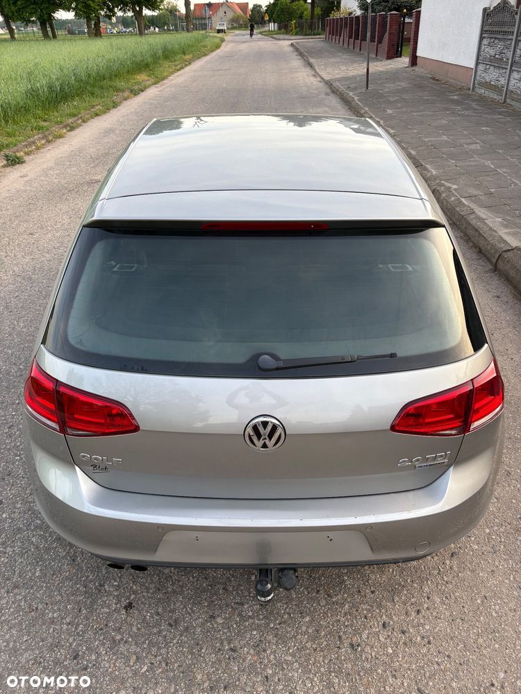 Volkswagen Golf - 5