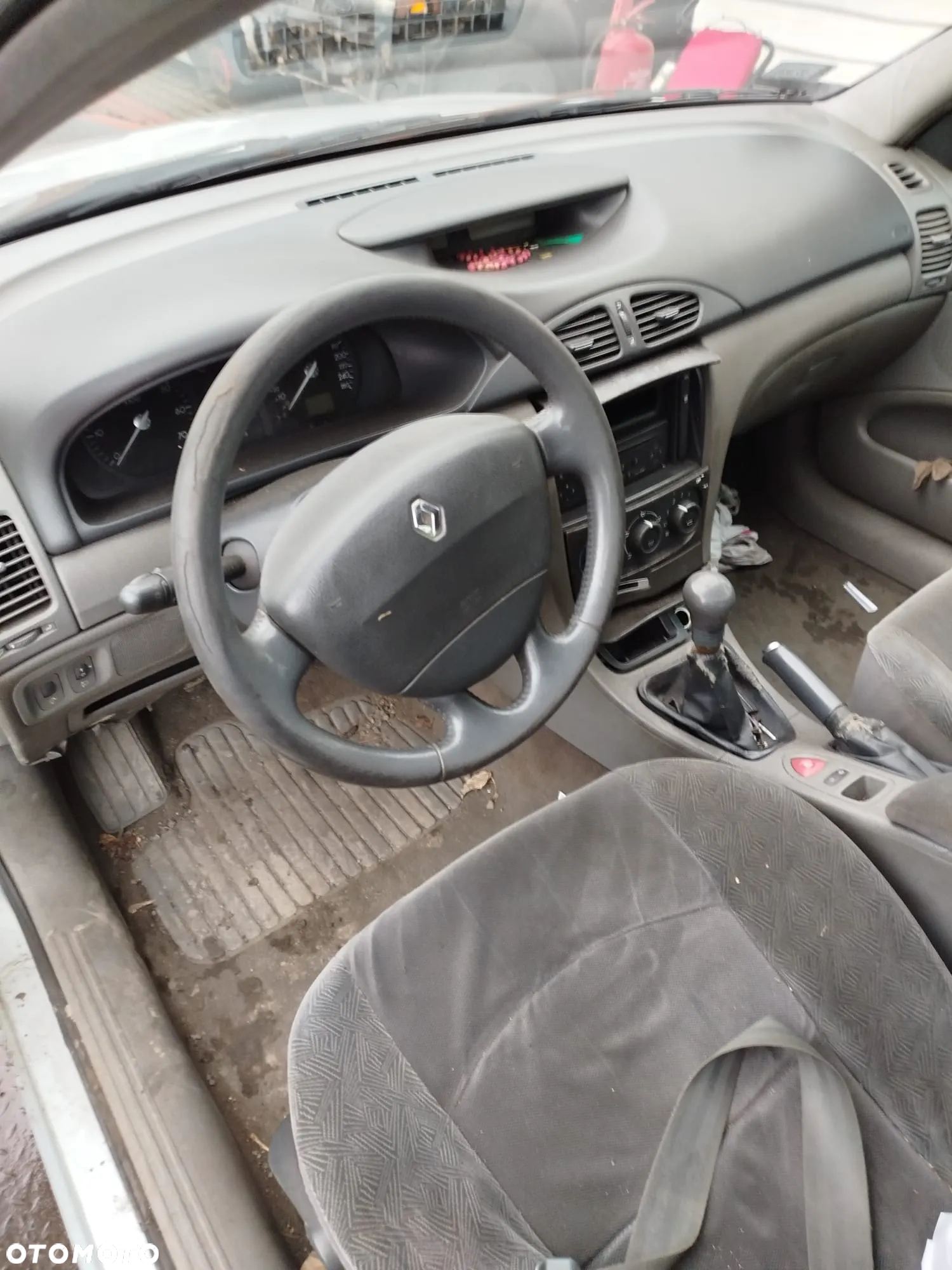 Renault Laguna 2  na części. - 5