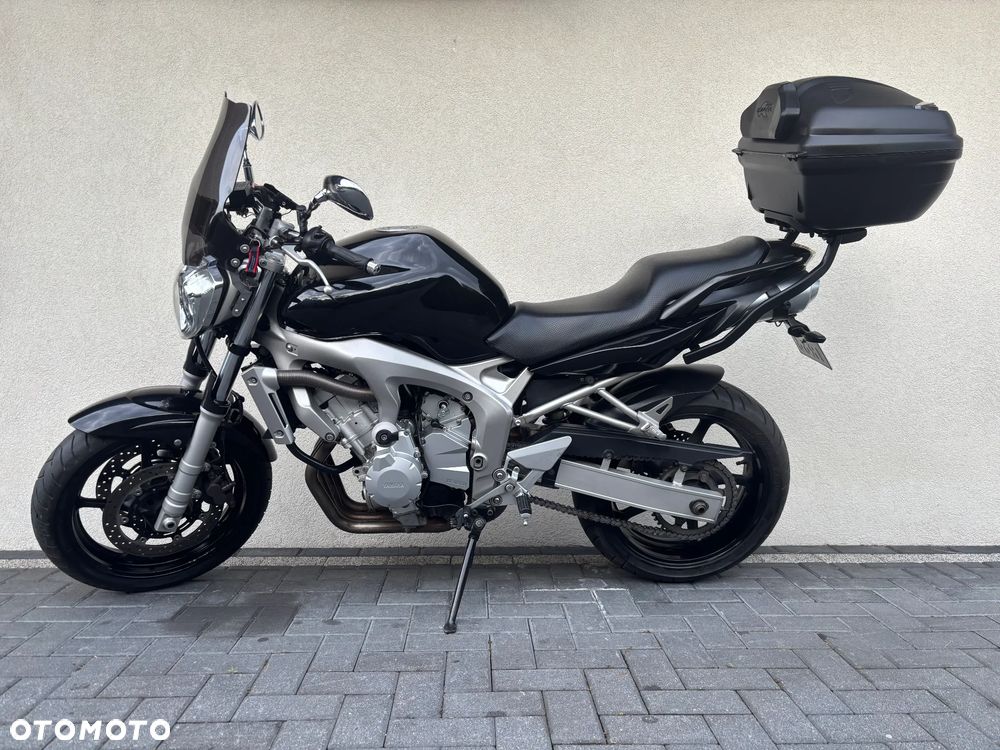 Yamaha FZ6 - 1