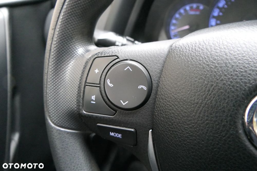Toyota Auris 1.33 VVT-i Active - 23