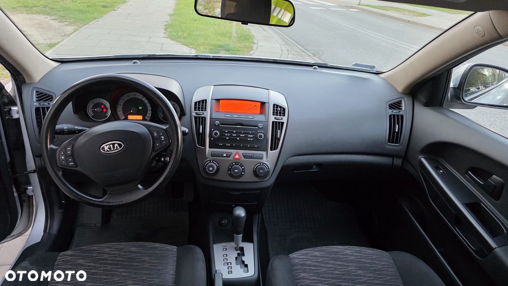 Kia Ceed 1.6 CRDi EX - 28