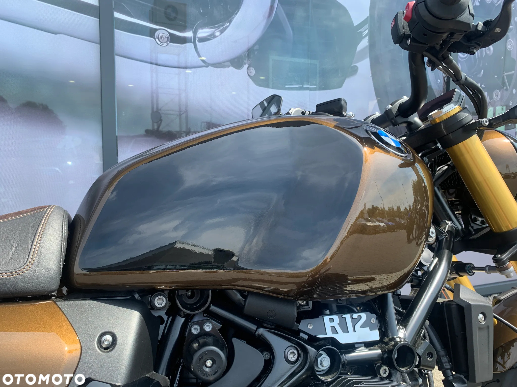 BMW R - 16