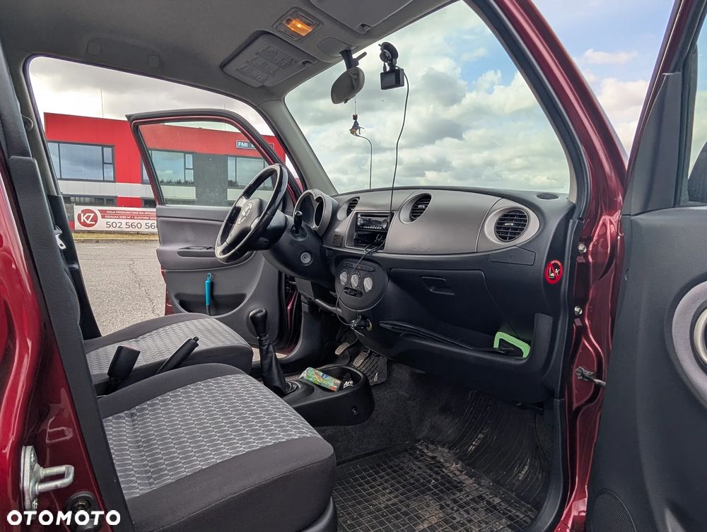 Daihatsu Trevis 1.0 - 9