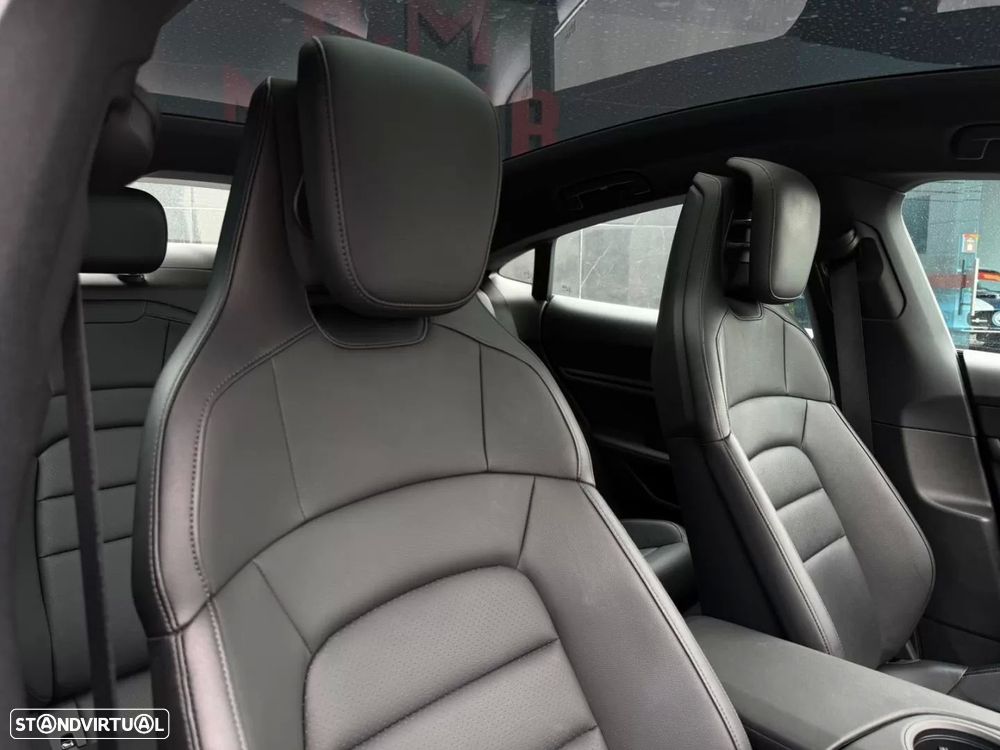 Porsche Taycan Bateria Performance Plus - 18
