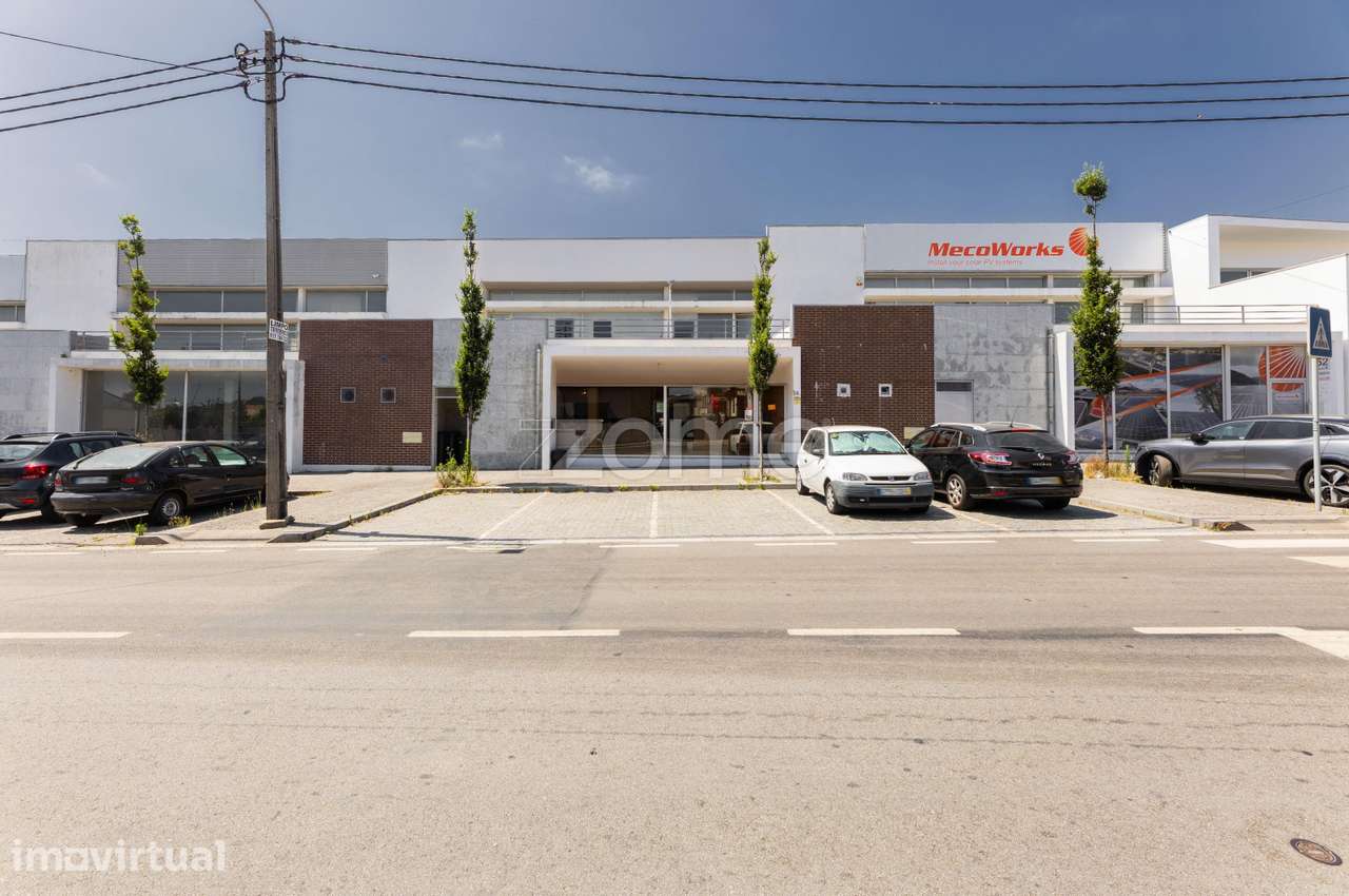 Armazém para Atividades Industriais e Serviços – Vila Nova da Telha... - Grande imagem: 2/40