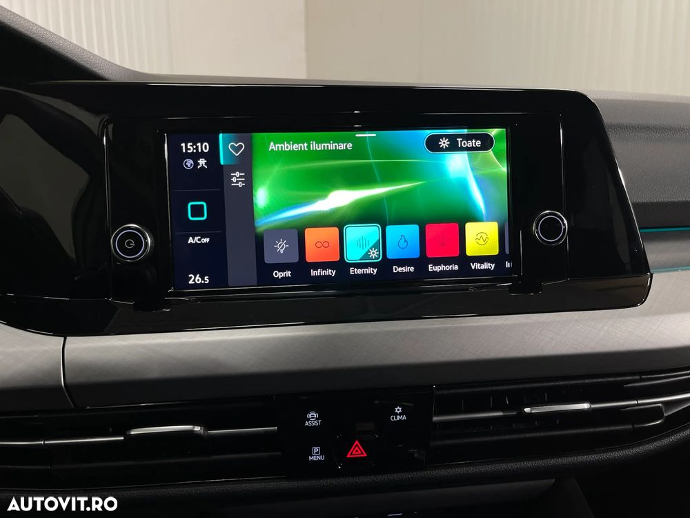 Volkswagen Golf 1.0 TSI Life - 18