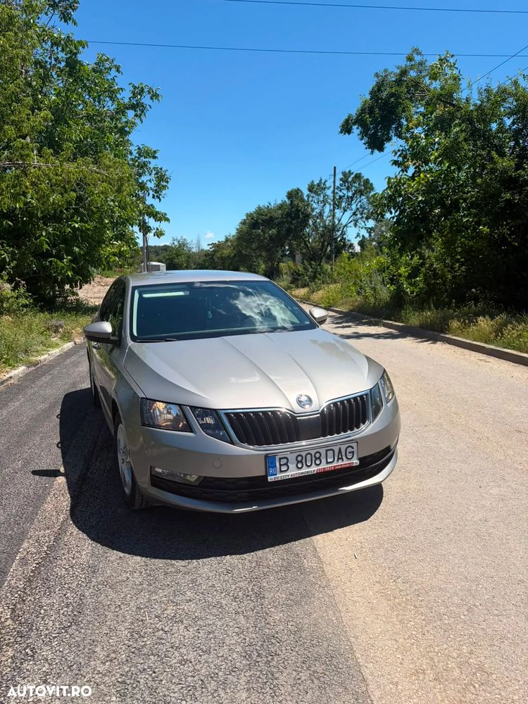 Skoda Octavia - 1