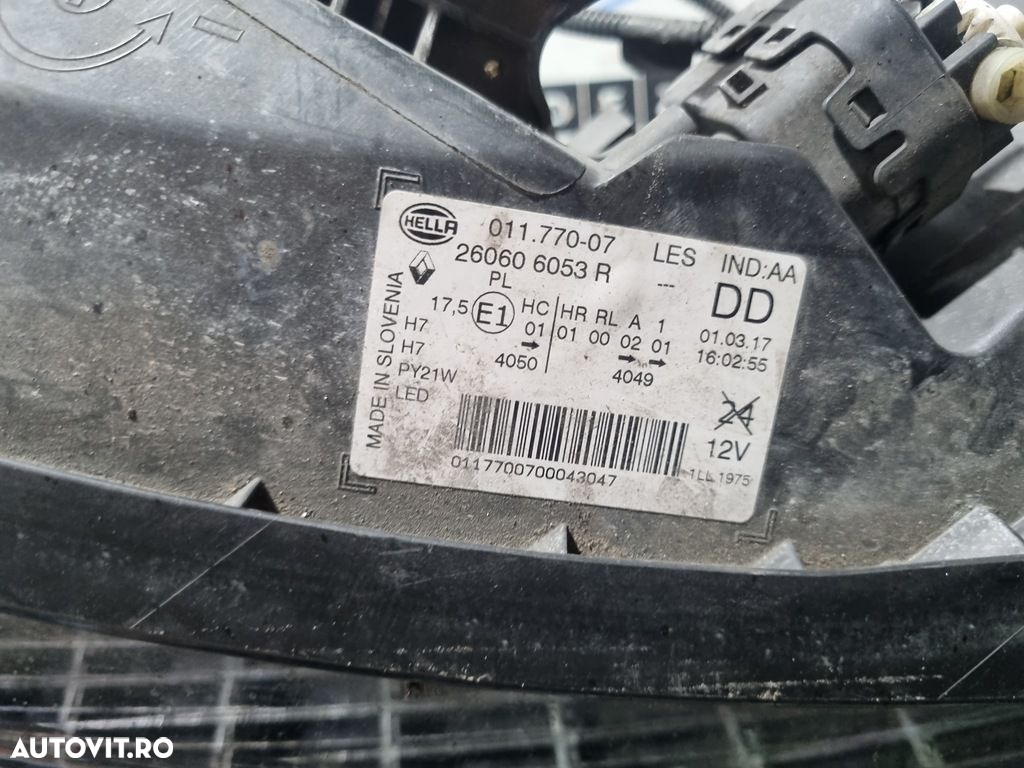 Far Stanga Renault Kadjar 2015 - 2018 SUV 4 Usi (1310) Cu lupă - 6