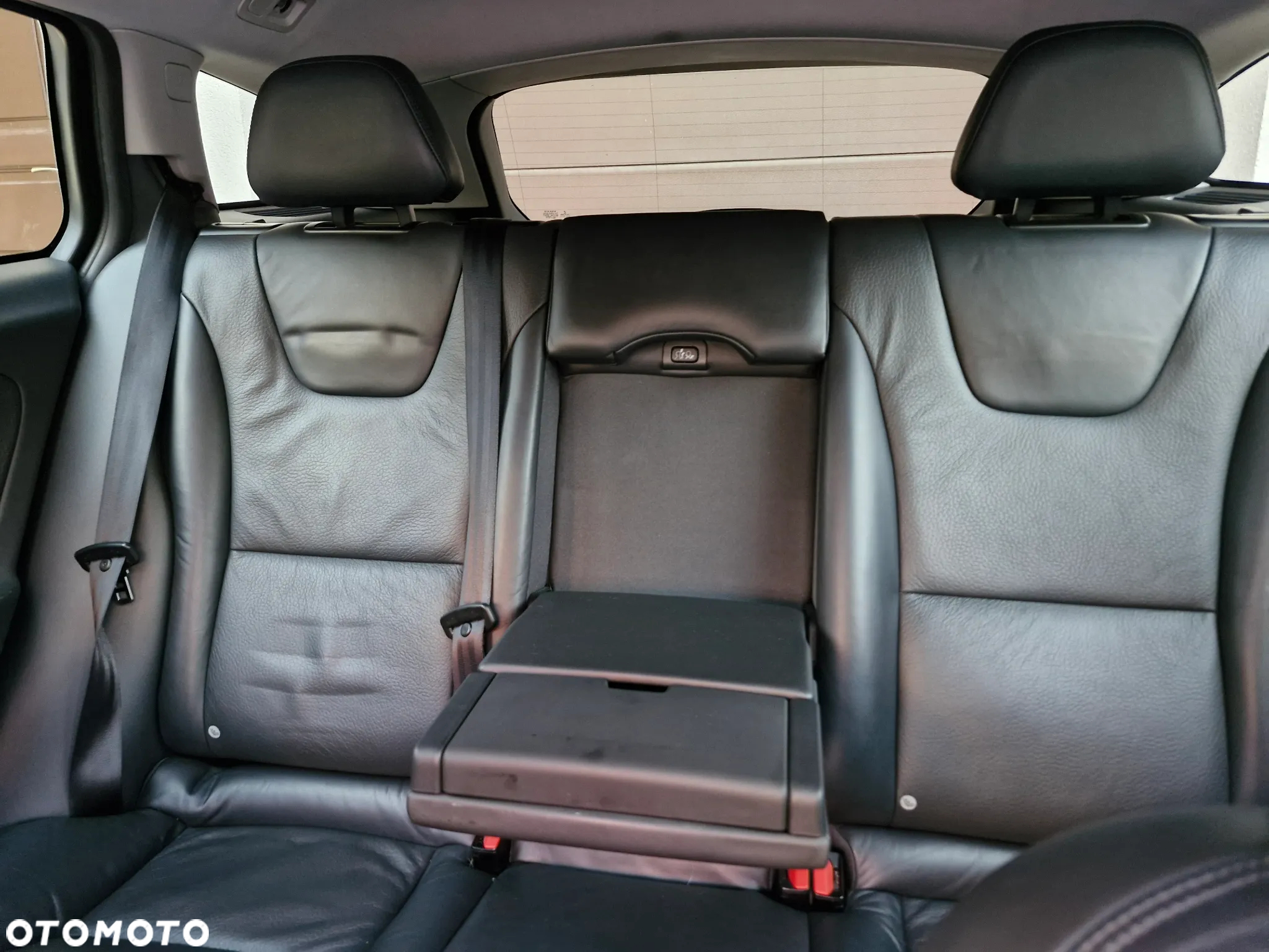 Volvo V60 D3 Momentum - 35
