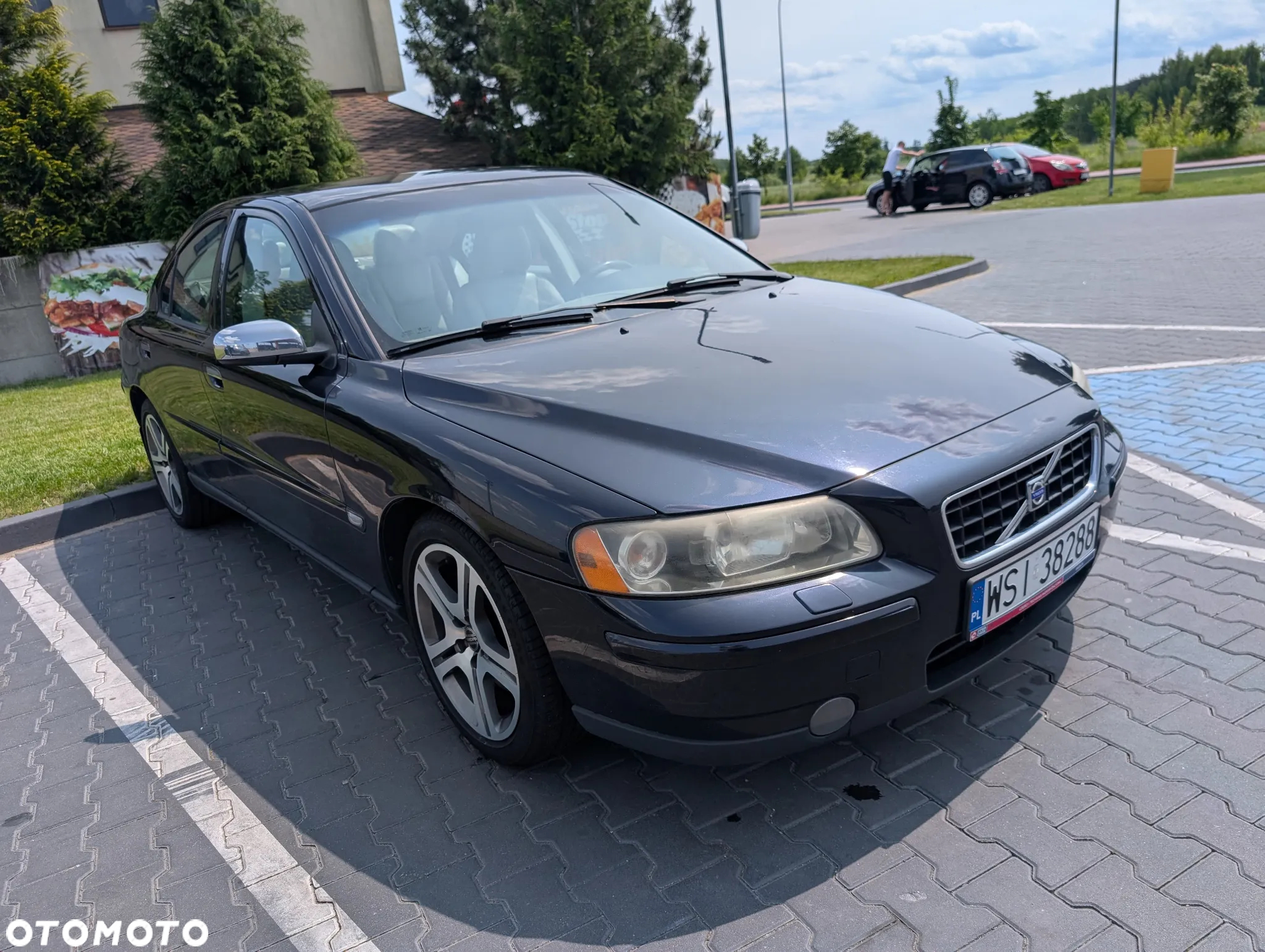 Volvo S60 2.4D5 Momentum - 3