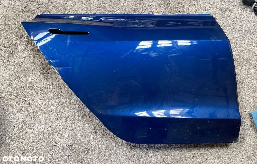 TESLA MODEL 3 III PRAWE TYLNE DRZWI - 1
