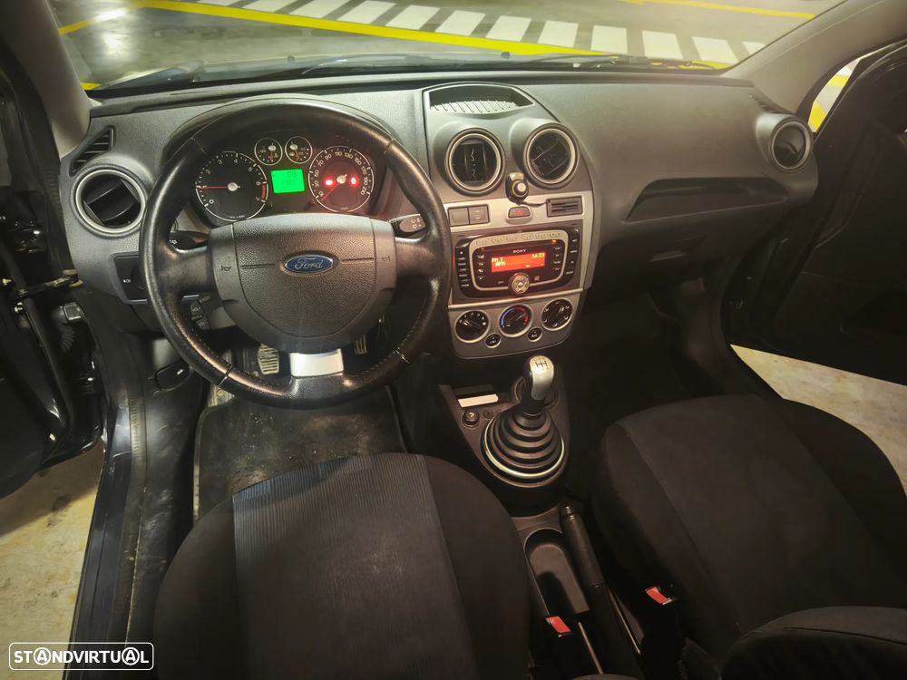 Ford Fiesta 1.25 Trend - 8