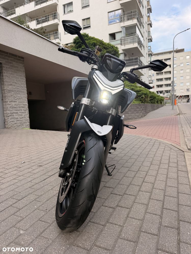 CFMoto 450NK - 1