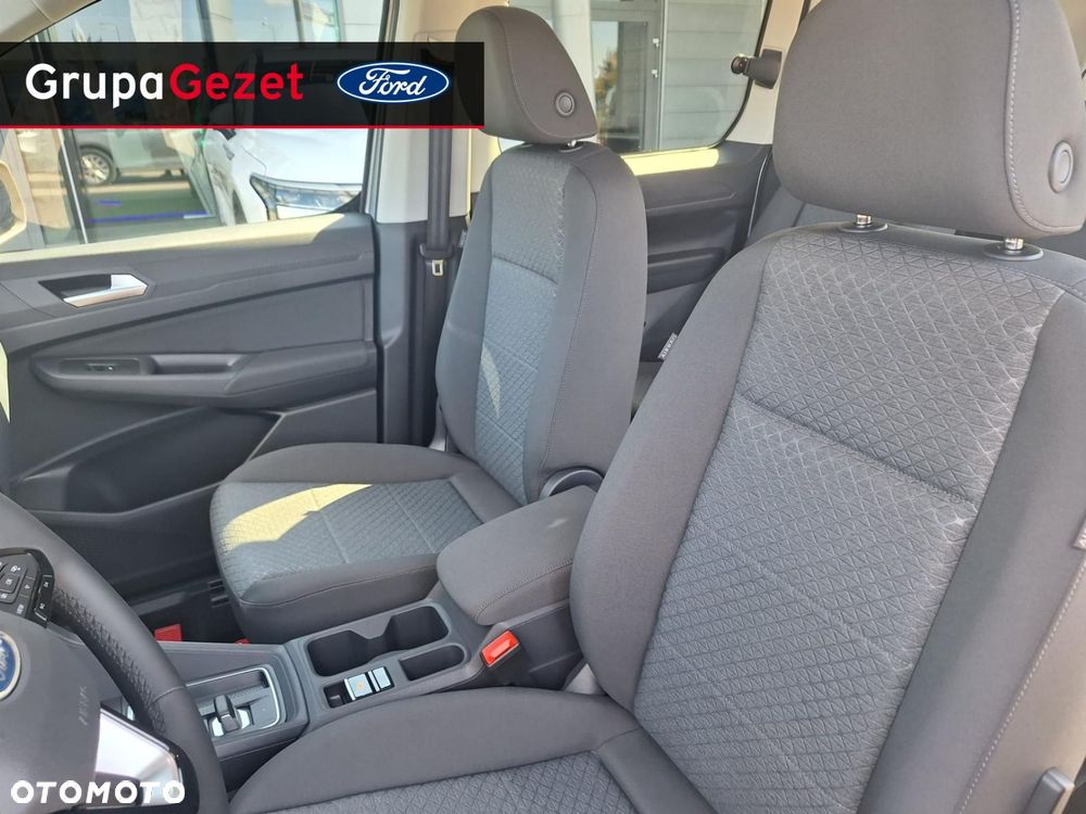 Ford Tourneo Connect - 15