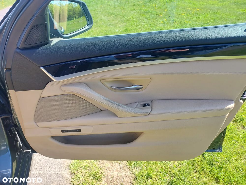 BMW Seria 5 520d - 16