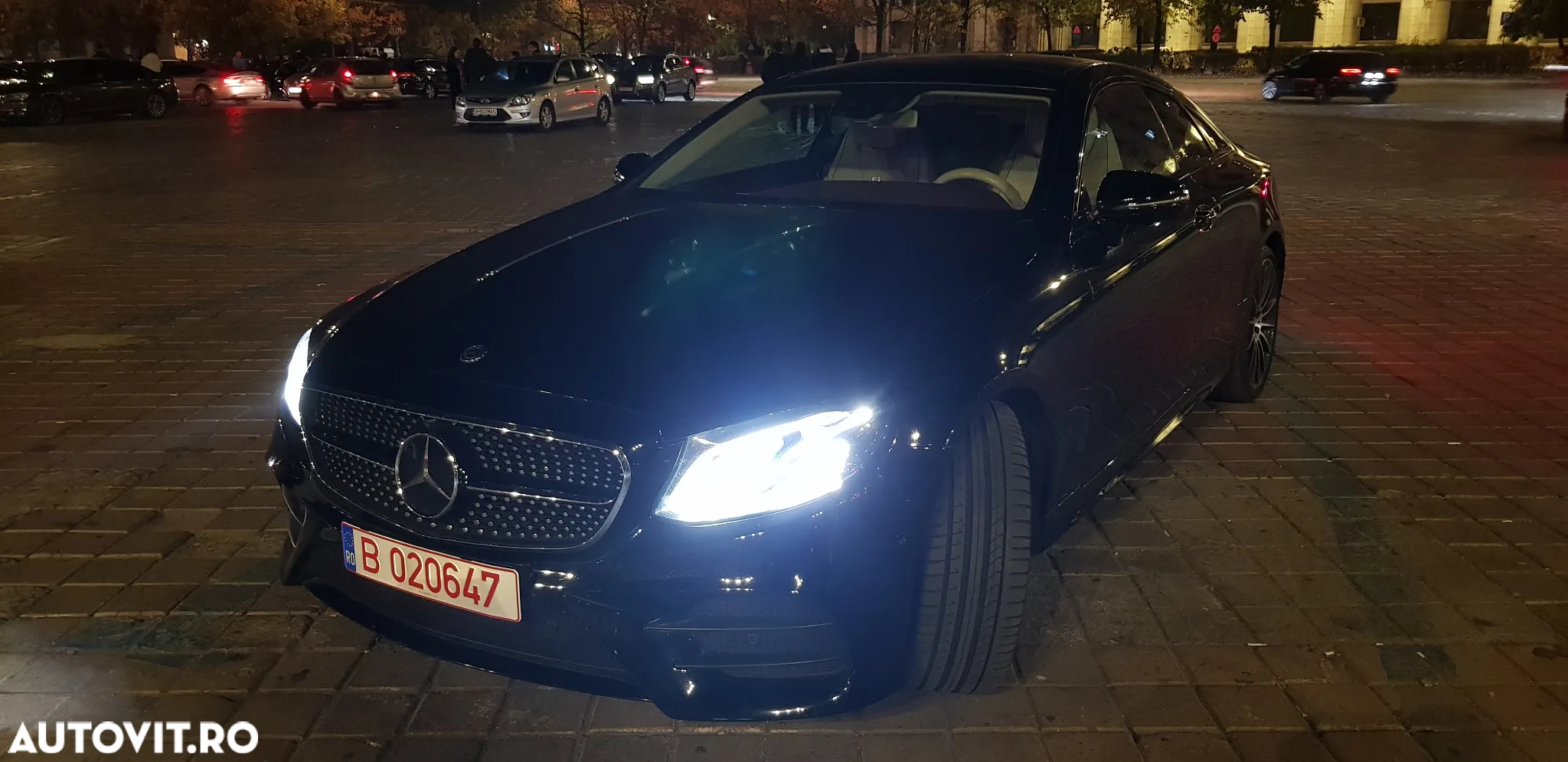 Mercedes-Benz E 400 d 4Matic Coupe 9G-TRONIC AMG Line - 11
