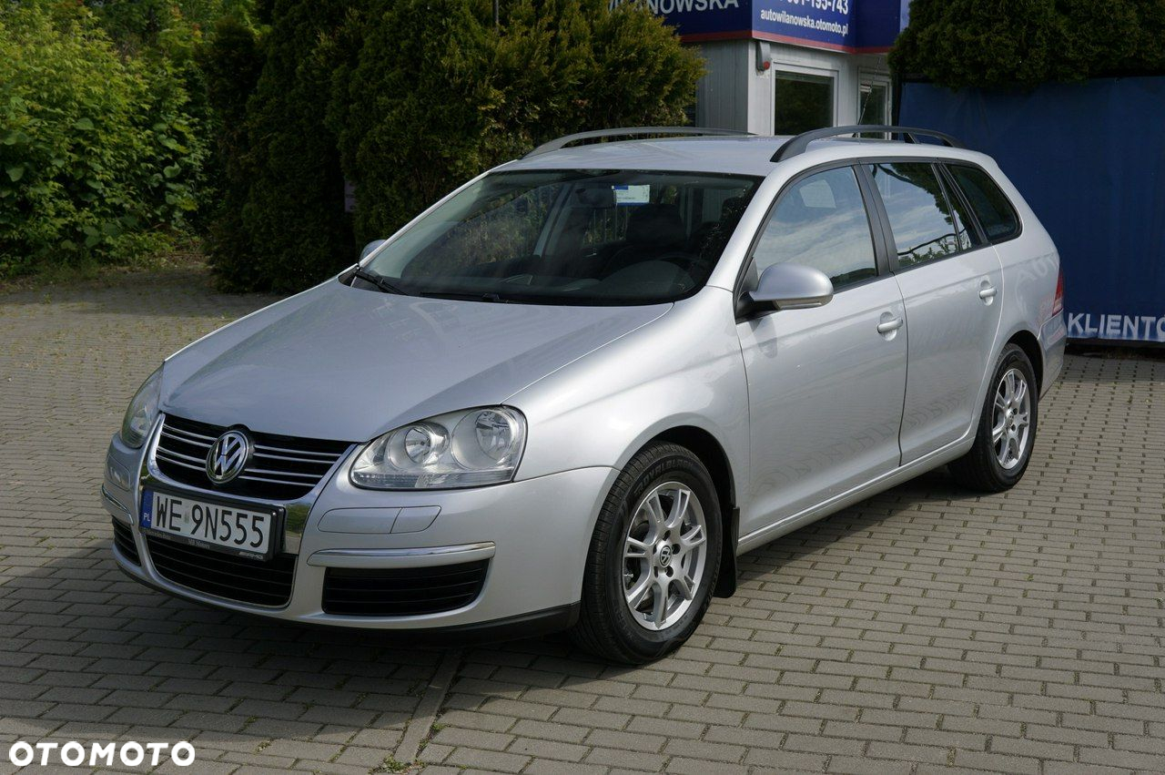 Volkswagen Golf - 3