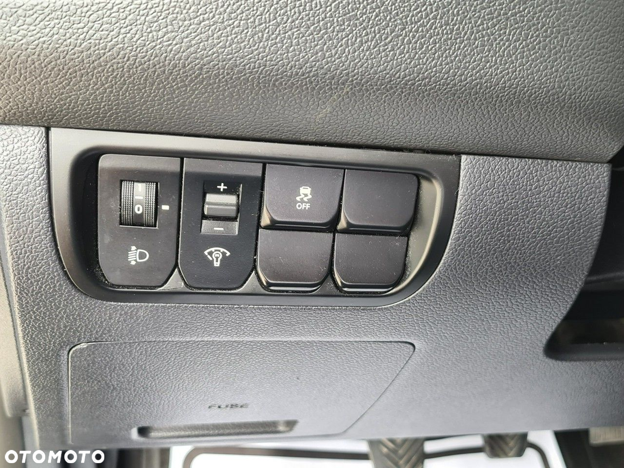Kia Rio 1.2 L - 17