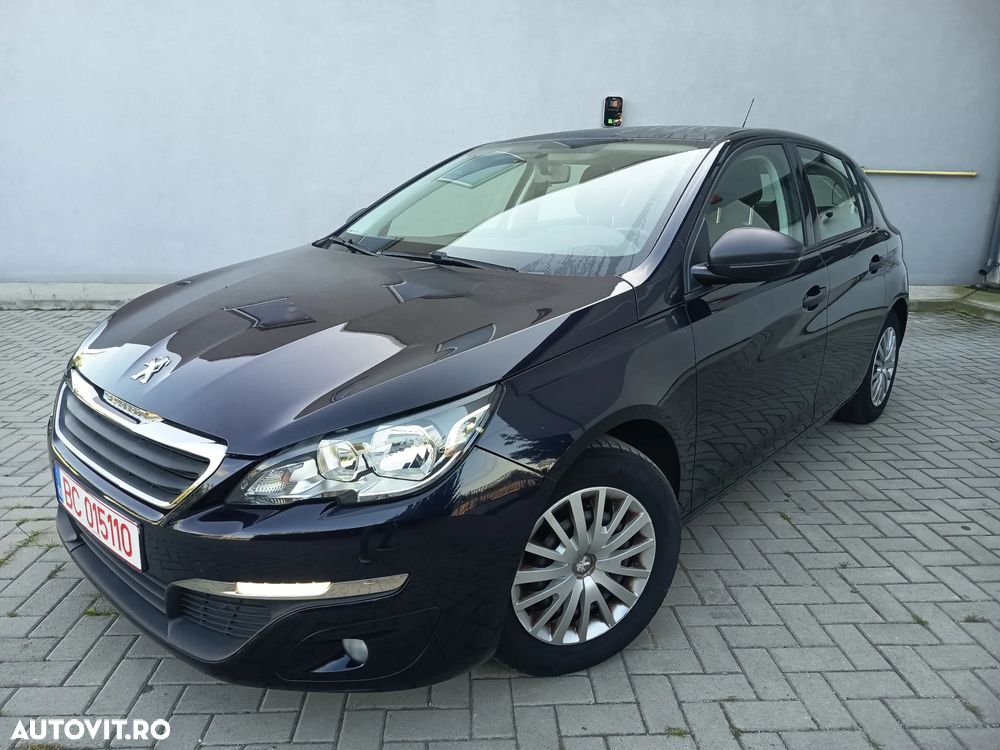 Peugeot 308 - 8