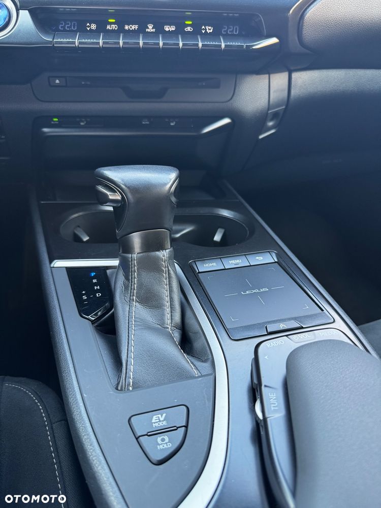 Lexus UX 250h GPF Prestige 2WD - 27