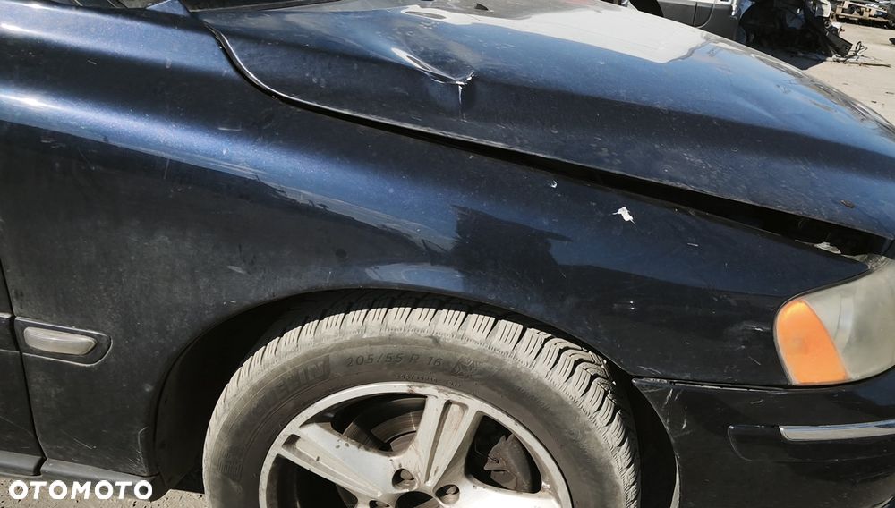 VOLVO V70 II 05r LIFT BŁOTNIK PRAWY PRZÓD PRZEDNI - 1