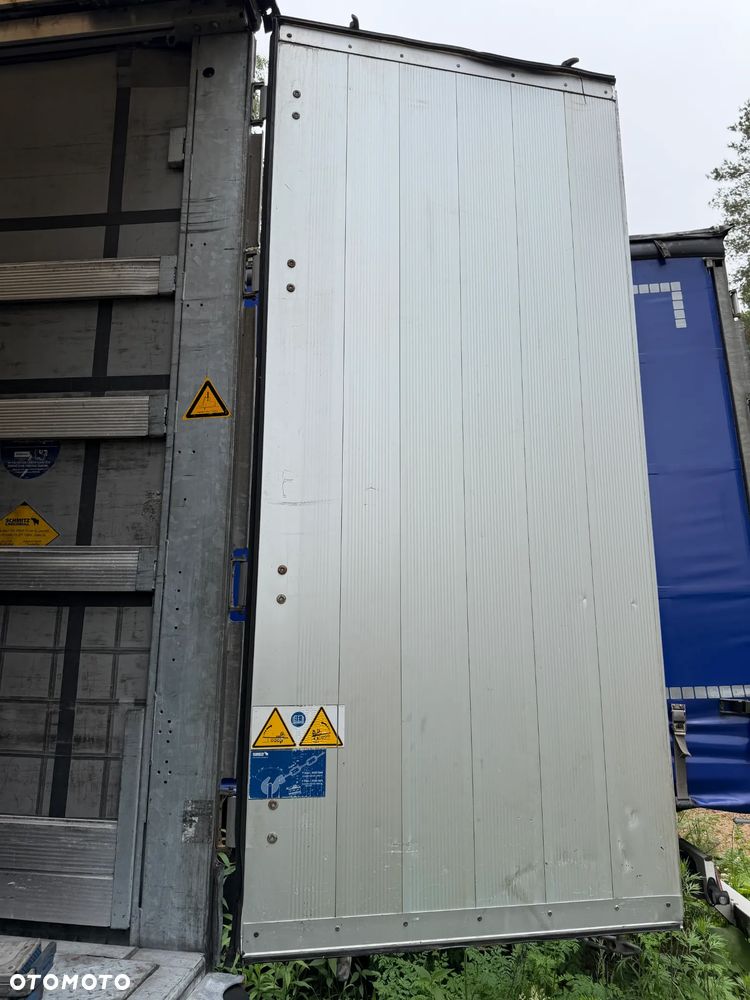 Schmitz Cargobull FIRANKA / 20 SZTUK DO WYBORU / BARDZO ŁADNE OPONY / Z PEŁNYM WYPOSAŻENIEM DO ZAŁADUNKU / 2 KOŁA ZAPASOWE / DOSTĘPNE KOLORY SREBRNY - NIEBIESKI - CZERWONY / NIEKTÓRE MAJĄ NOWE PLANDEKI !! - 10