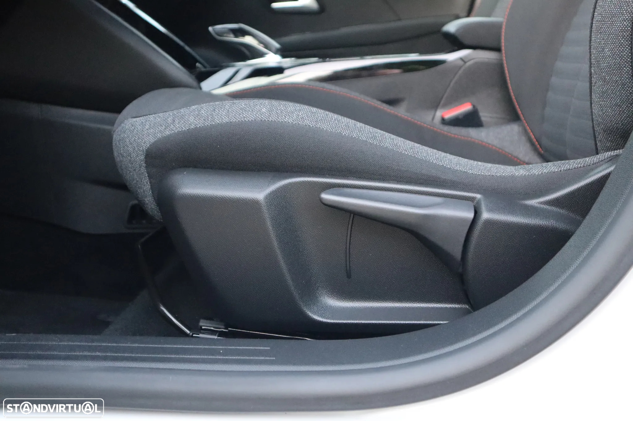 Peugeot e-208 50 kWh Active - 18