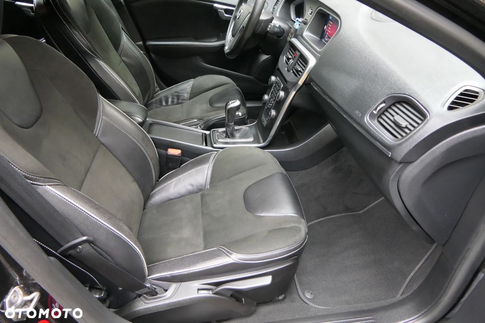 Volvo V40 D4 RDesign - 18