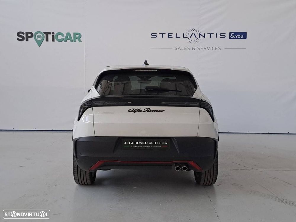 Alfa Romeo Junior 1.2 Speciale eDCT6 - 7