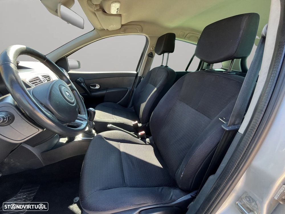 Renault Clio Break 1.2 16V Dynamique - 9