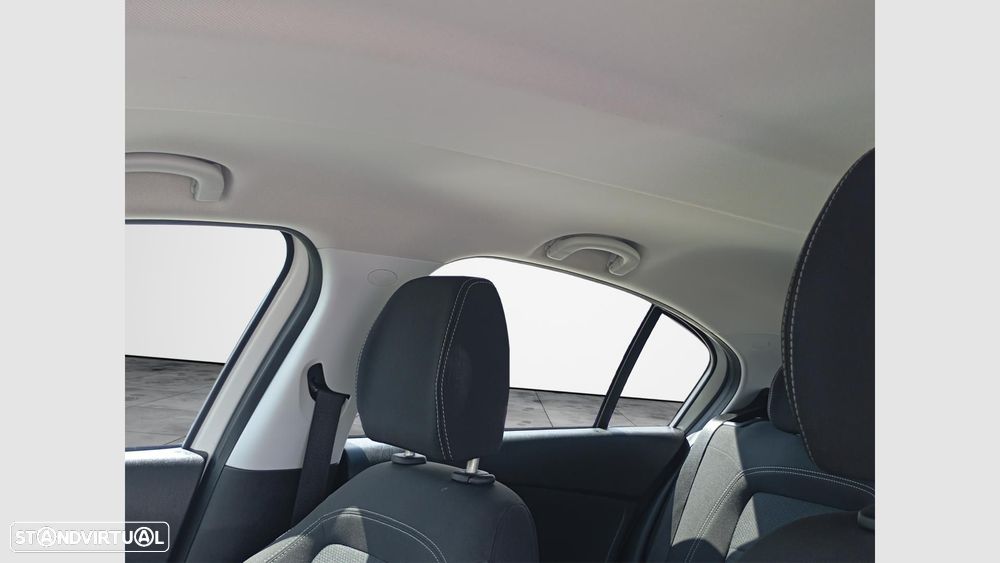 Fiat Tipo 1.3 MultiJet City Life — fotografia 16