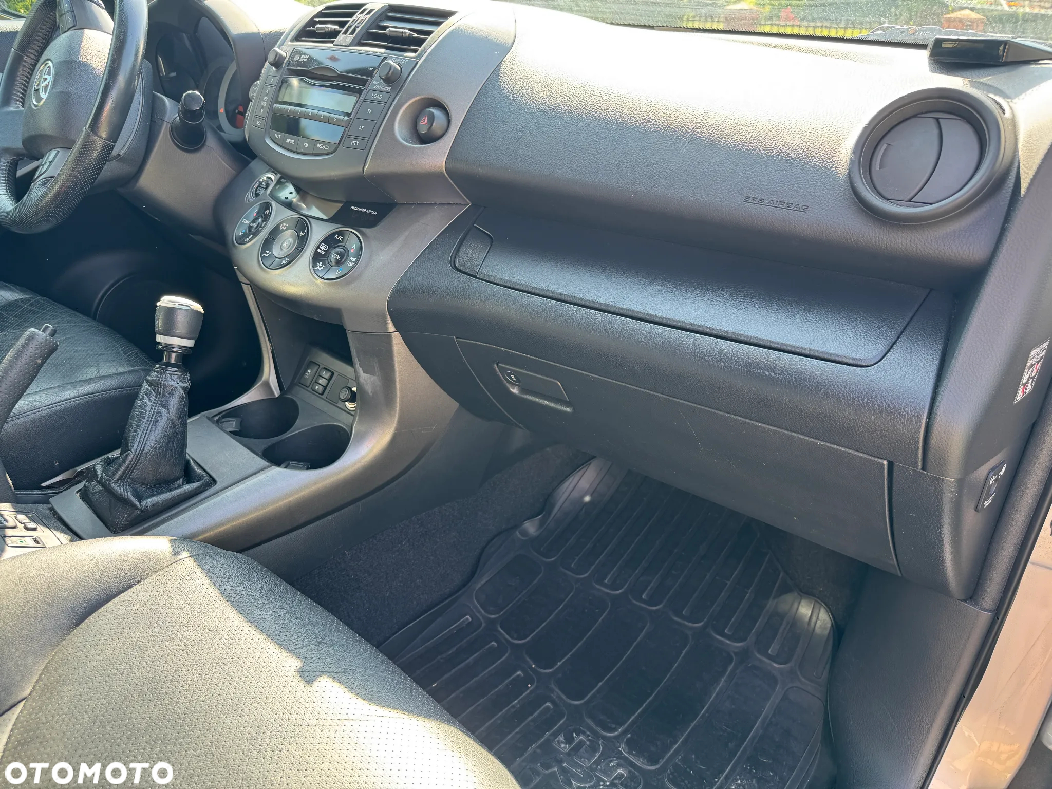 Toyota RAV4 2.0 VVT-i Premium - 7