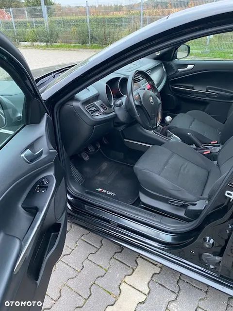 Alfa Romeo Giulietta 1.6 JTDM 16V Veloce - 6