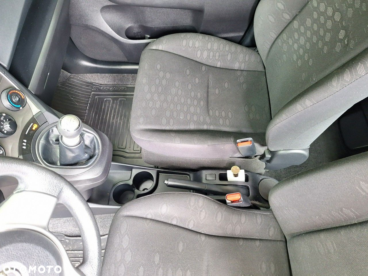 Toyota Verso S 1.33 Luna - 19