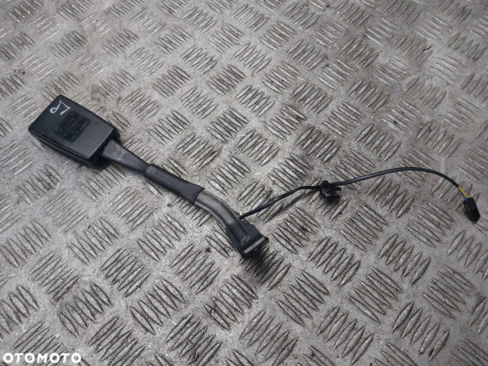 NAPINACZ ZATRZASK ZAPINKA PASA LP VOLKSWAGEN GOLF V 1K3857755P - 1