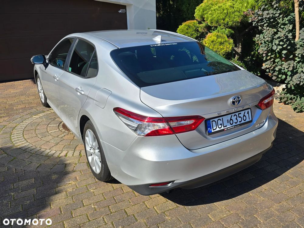 Toyota Camry 2.5 Hybrid Comfort CVT - 6