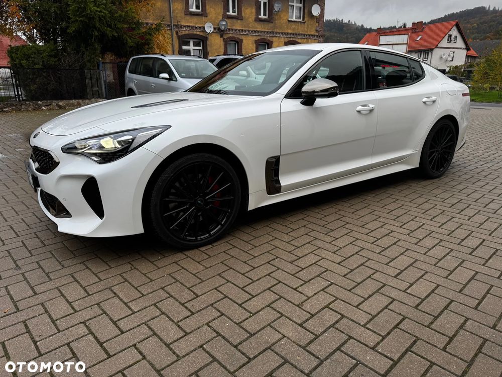Kia Stinger 3.3 T-GDI V6 GT AWD - 18