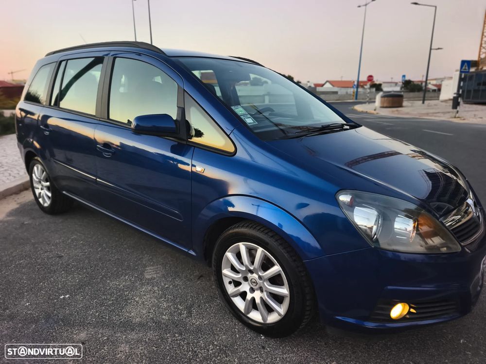 Opel Zafira 1.9 CDTi Enjoy - 38