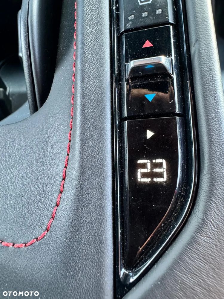 Chevrolet Corvette Stingray 3LT 6.2 V8 Automatik - 32