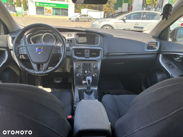 Volvo V40 D3 Drive-E Momentum - 12