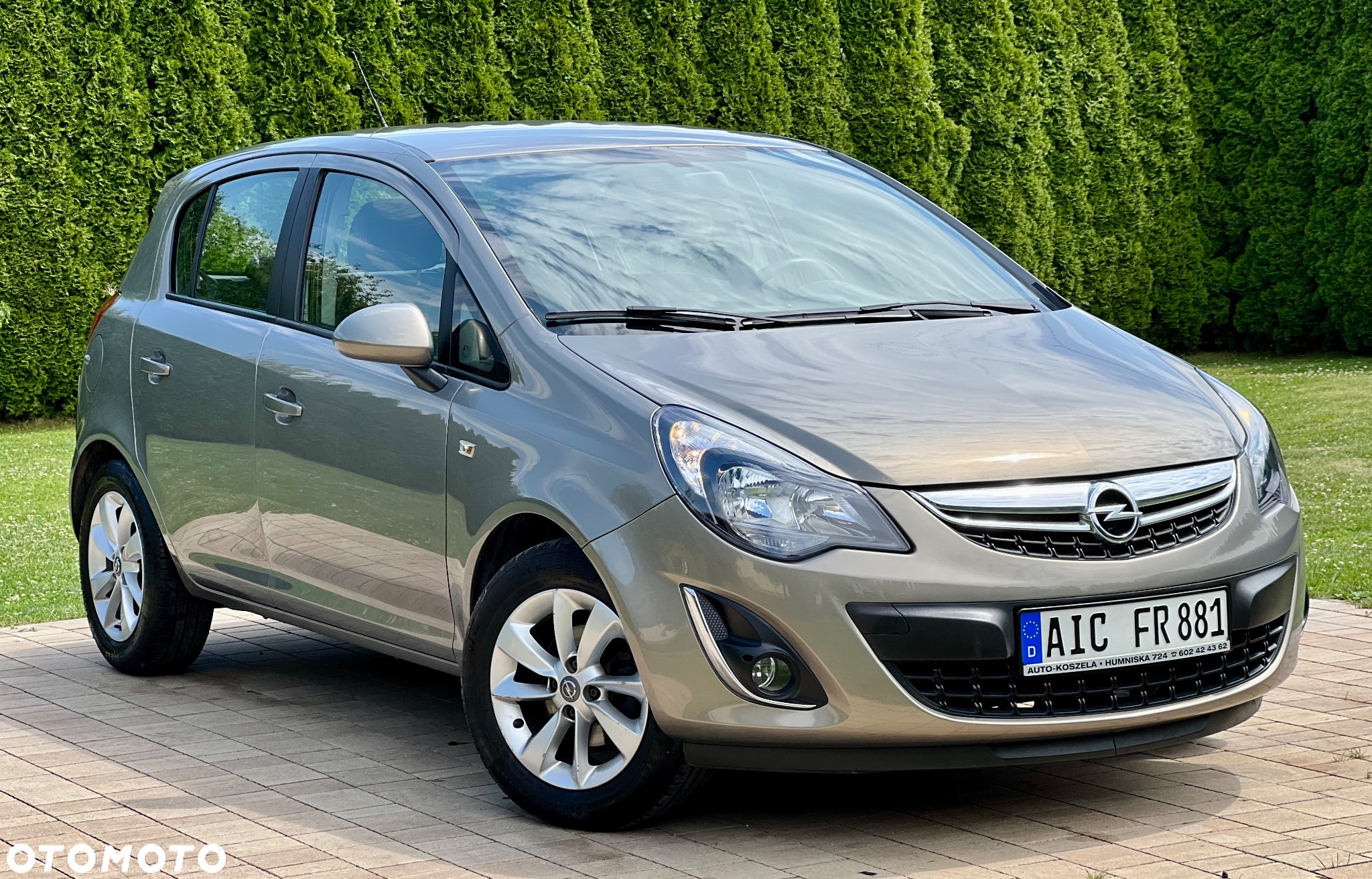 Opel Corsa 1.2 16V Enjoy - 4