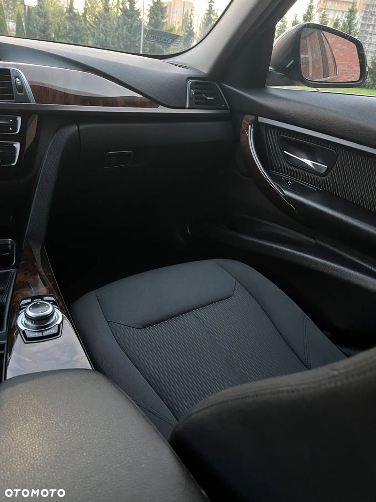 BMW Seria 3 320d - 20