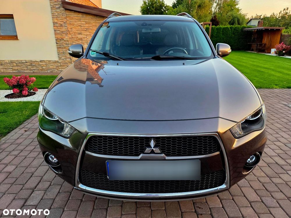Mitsubishi Outlander - 17