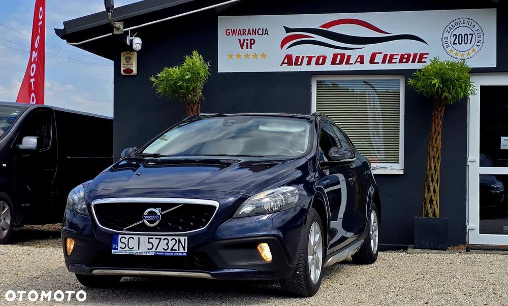 Volvo V40 Cross Country - 10