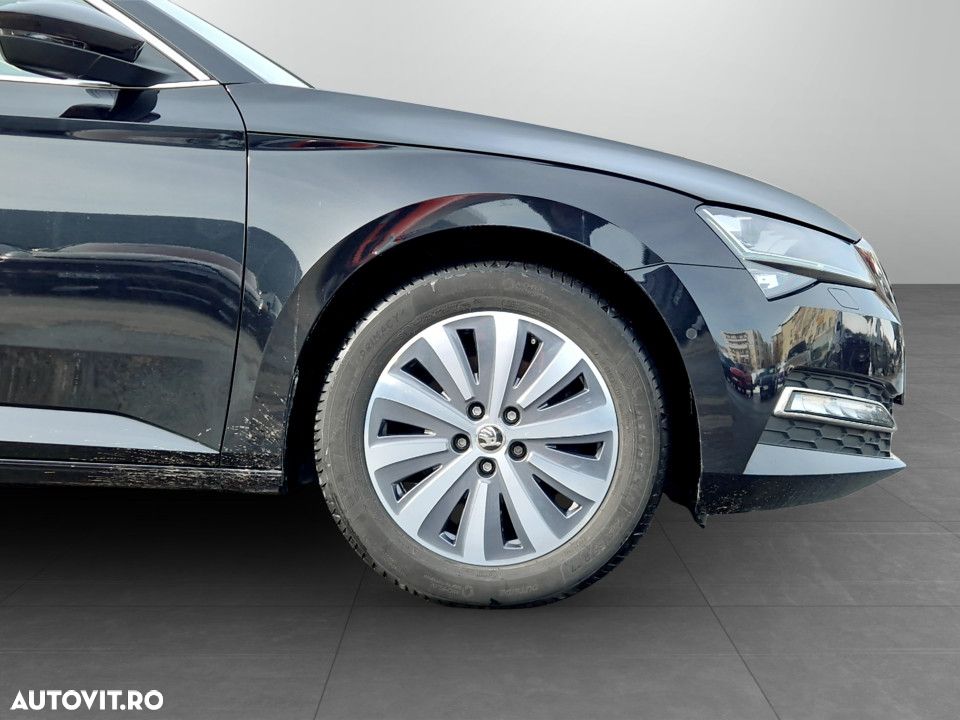 Skoda Superb 2.0 TDI Style - 11