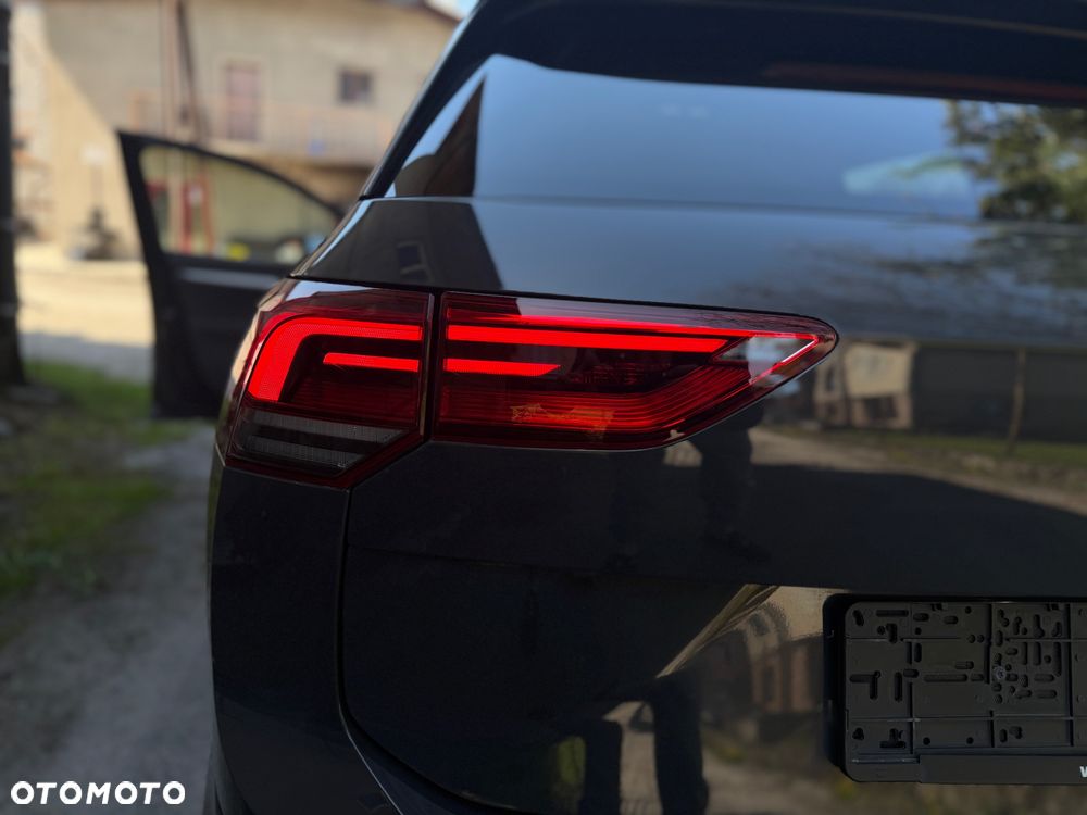 Volkswagen Golf Variant 2.0 TDI SCR DSG Life - 17