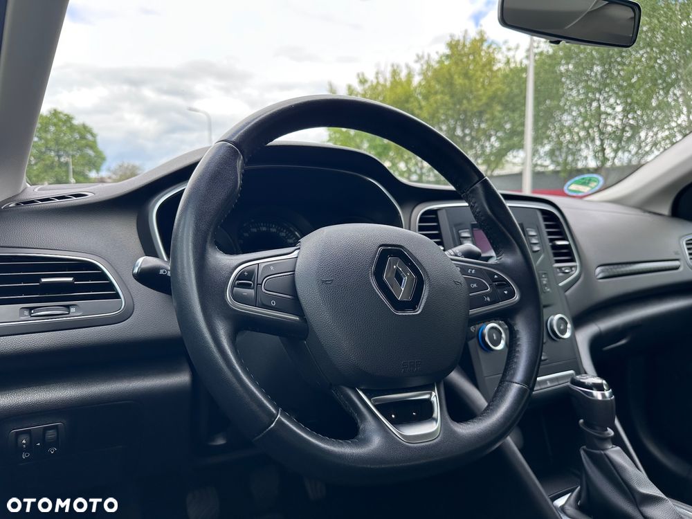 Renault Megane ENERGY TCe 100 LIFE - 8